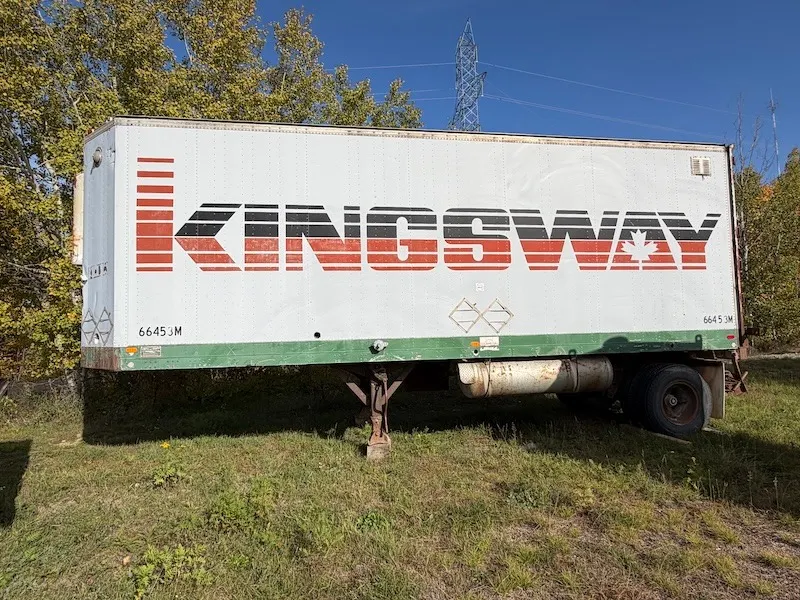 28’ Storage Van