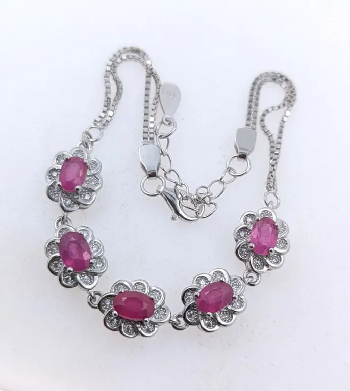 7.8 CT CERTIFIED SILVER RUBY GEMSTONE BRACELET ($3,531 APPRAISAL)