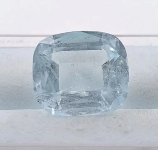 6.47 CT CERTIFIED AQUAMARINE GEMSTONE ($5,950 APPRAISAL)