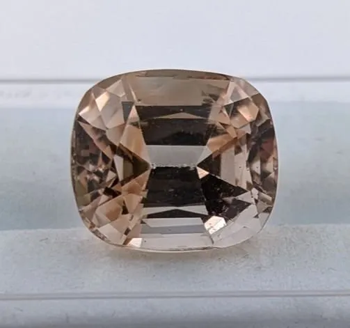 11.62 CT CERTIFIED UNTREATED IMPERIAL TOPAZ GEMSTONE ($11,050 APPRAISAL)