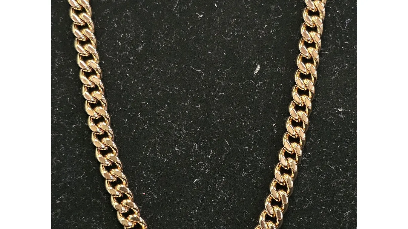 *NEW* 18K GOLD PLATED 8MM CUBAN LINK NECKLACE: 18" LONG