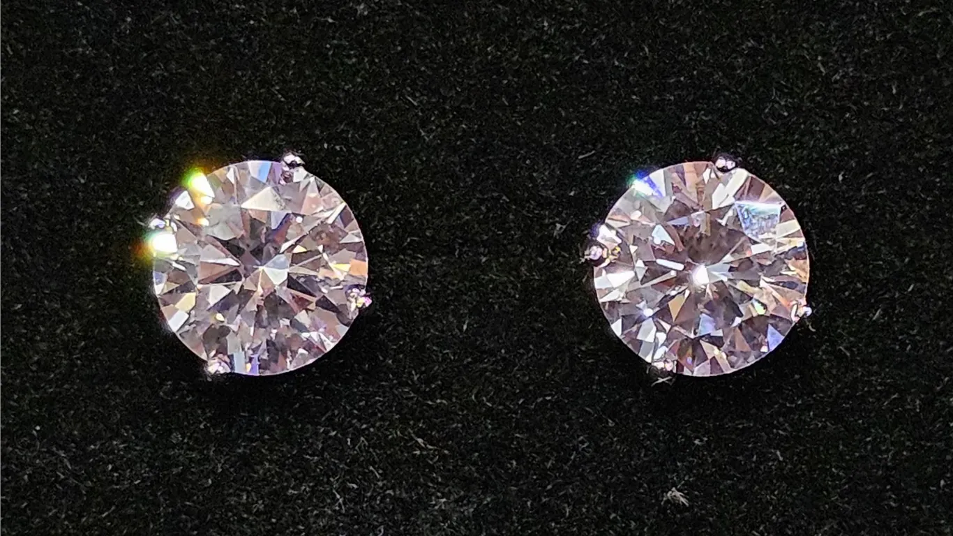 *NEW* PLATINUM PLATED 2CT EACH SIMULATED DIAMOND (CZ) STUD EARRINGS