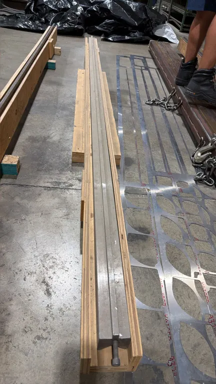 INDUSTRIAL 9.5FT PRESS BRAKE DIE