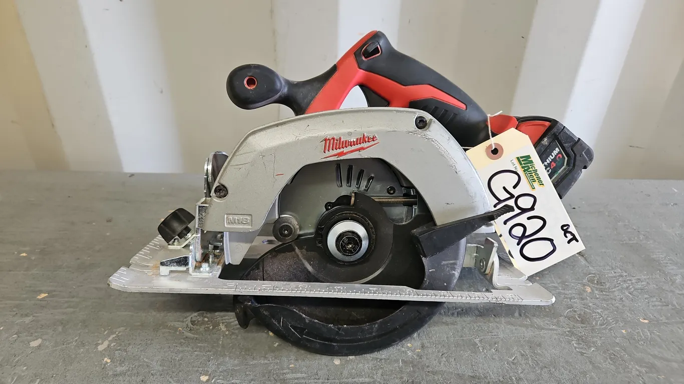 Milwaukee 18V Circular Saw - Qty 1