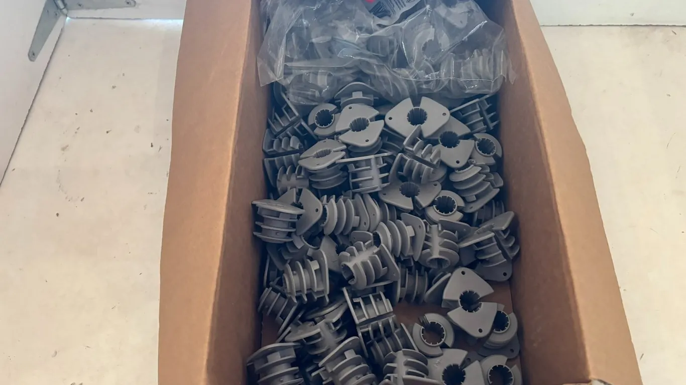 Poly Insulator Pipe Clamps
