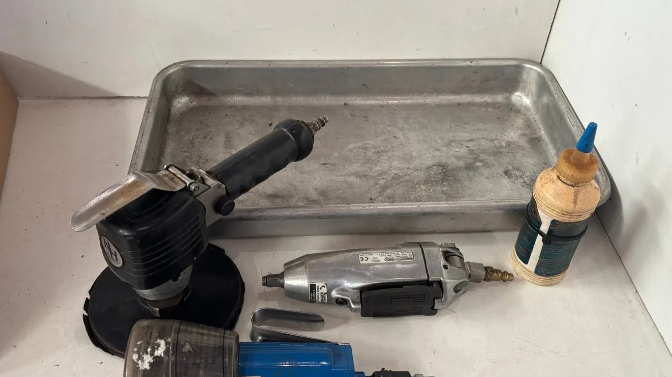 (3) Pneumatic Tools