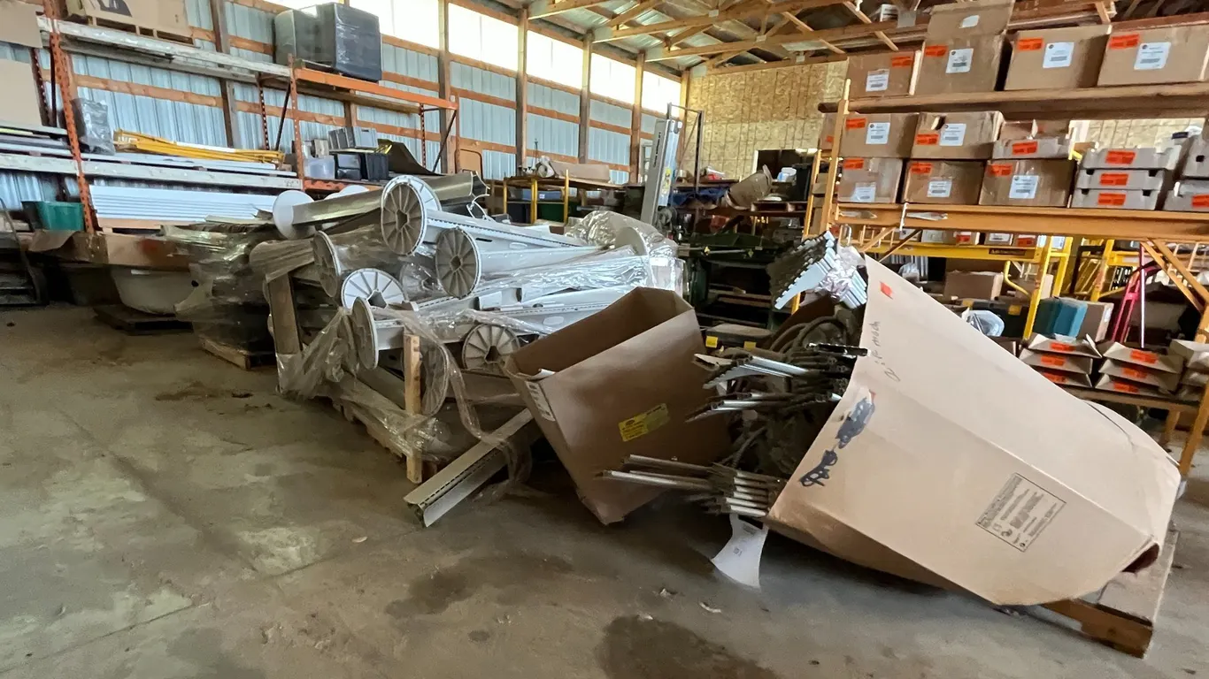 (3) Pallets of Cubical Hardware and Framing