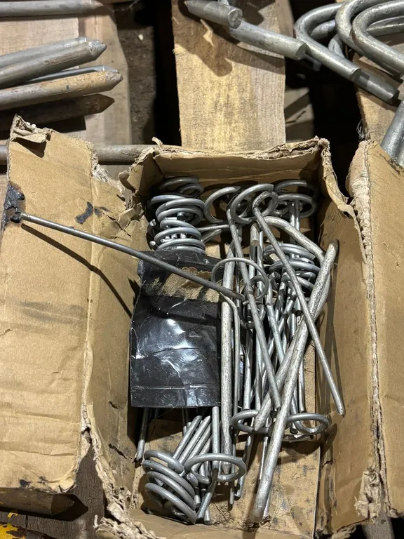 Approx. (35) Assorted Stakes