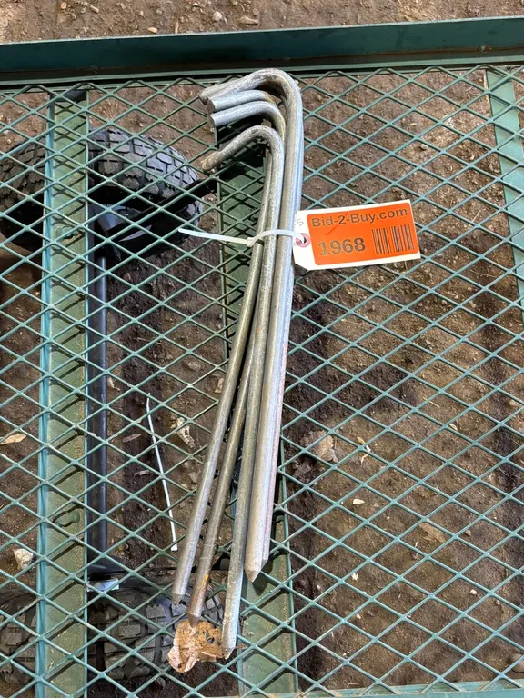 (5) Stakes