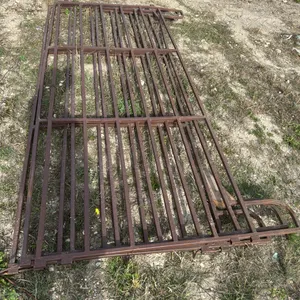3 10’ corral pannels