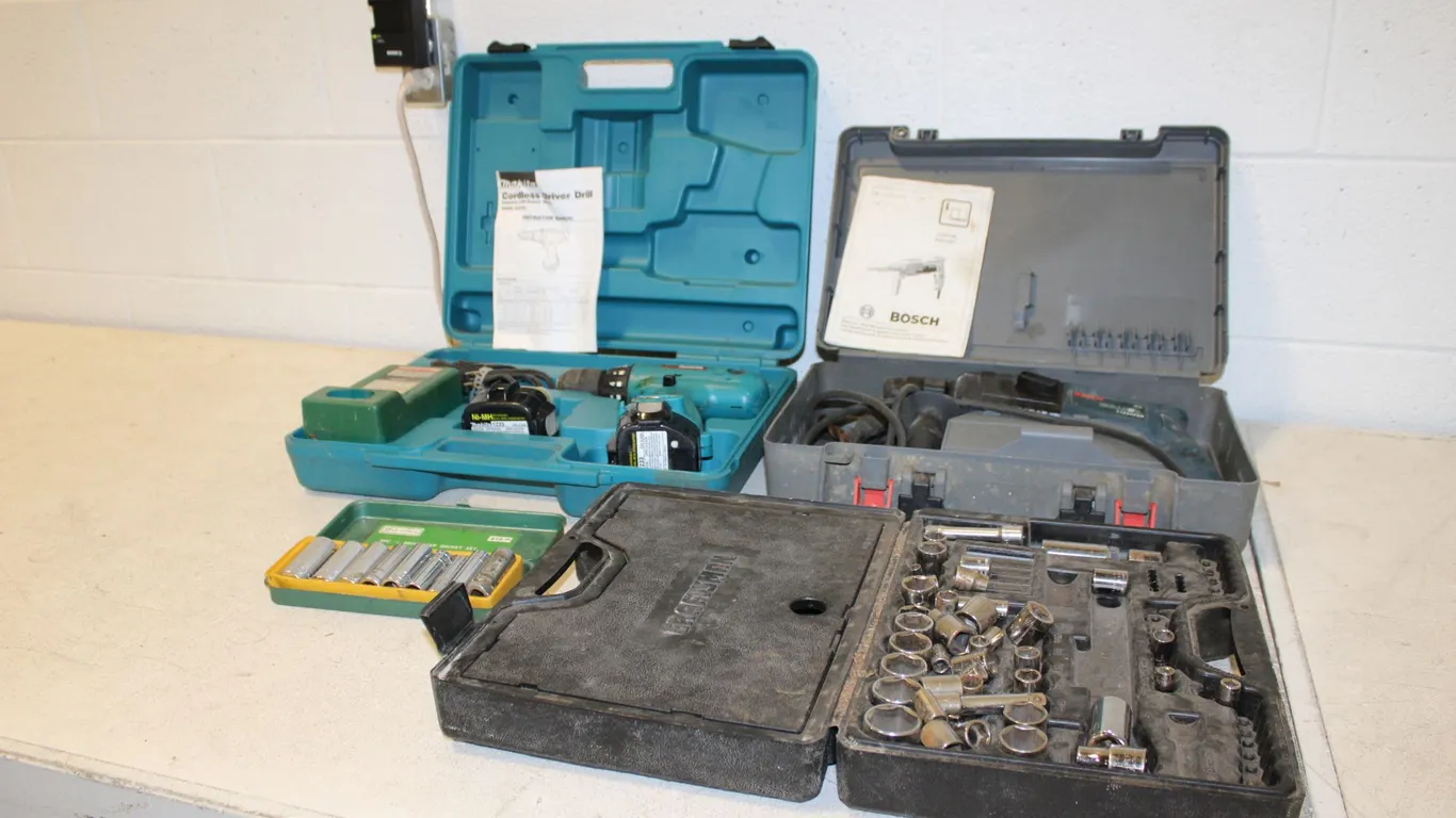 Makita, Bosch & Craftsman Tools