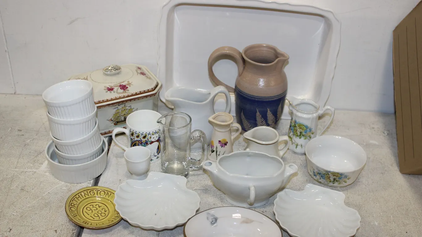 Pottery & China Serveware