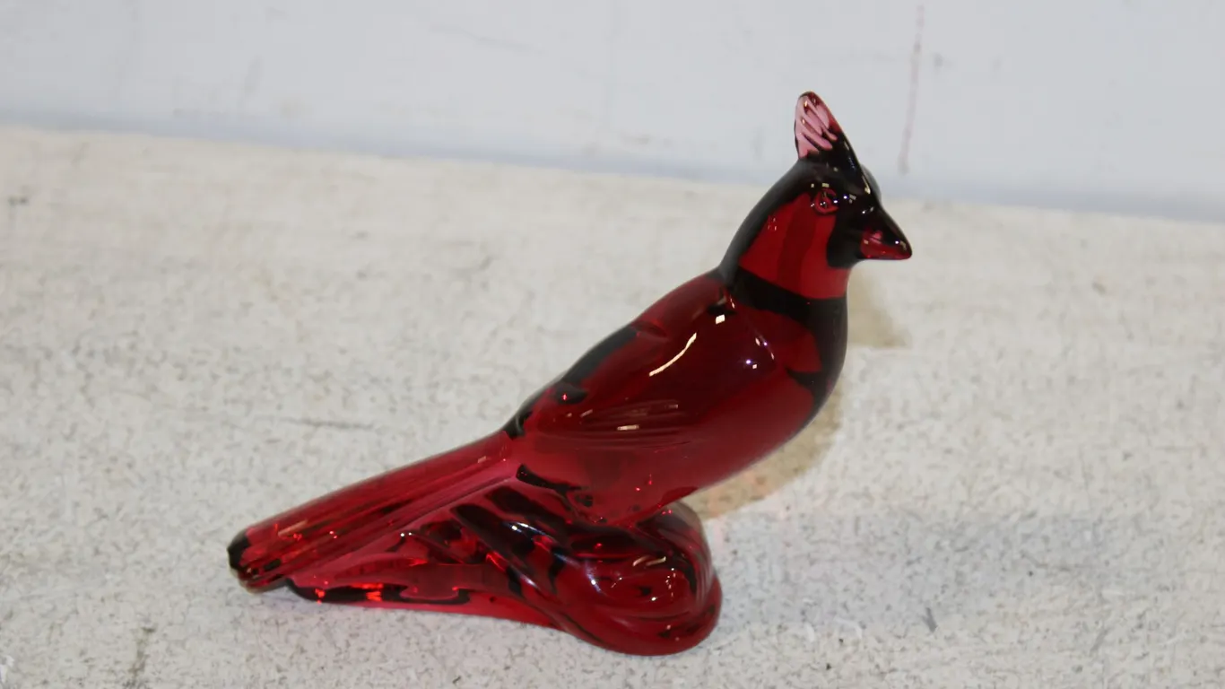 Glass Cardinal