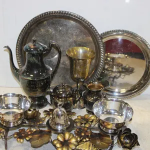Silverplate Serving Pieces & Metal Décor