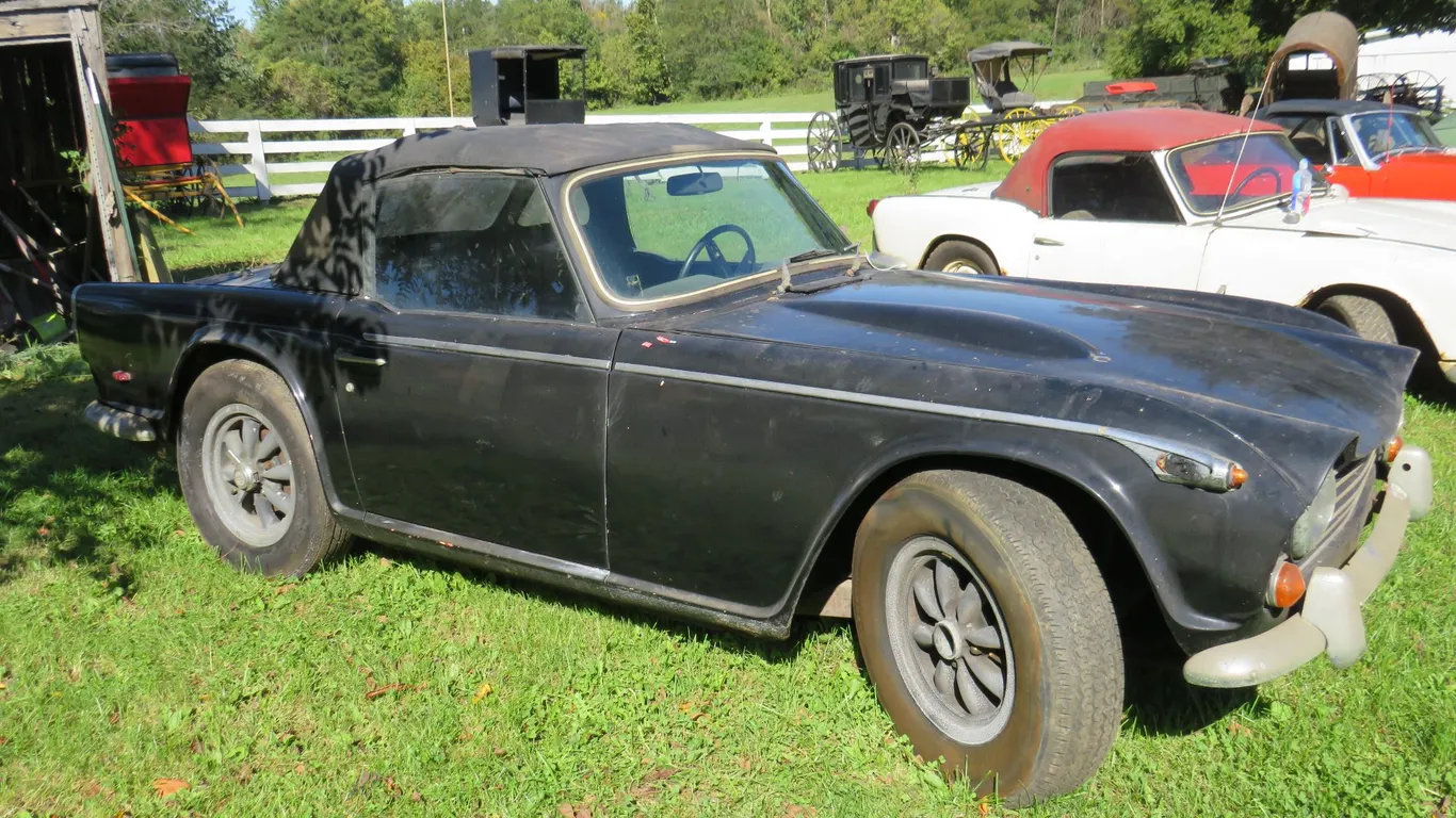 Triumph TR250 Car