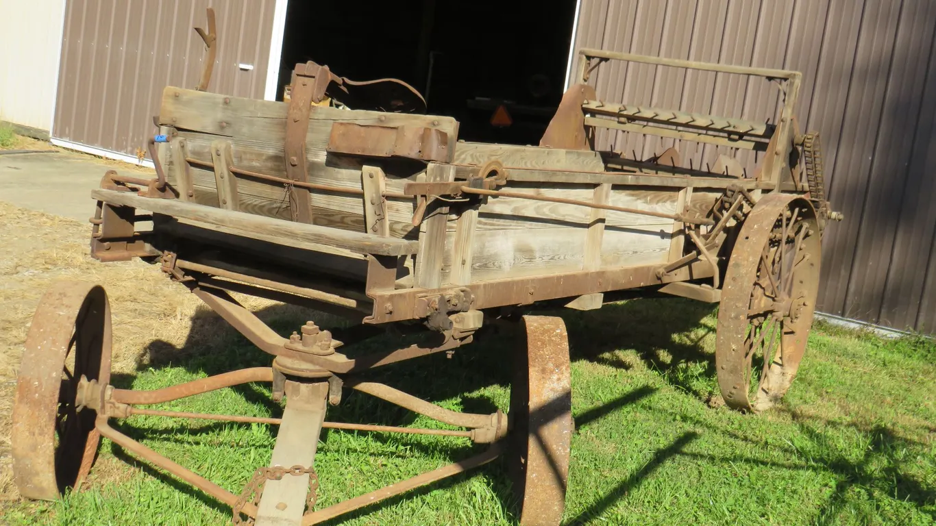 Horse-drawn Manure Spreader