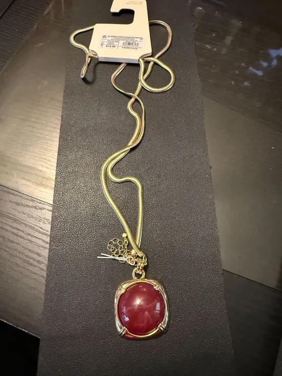 34" Gold Tone Necklace with Extender. Red Center Stone New with Tags