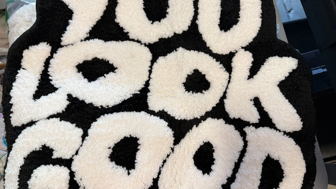 You Look Good Bath Rug Fun Black - Cool Rug for Bedroom 25x21 - New