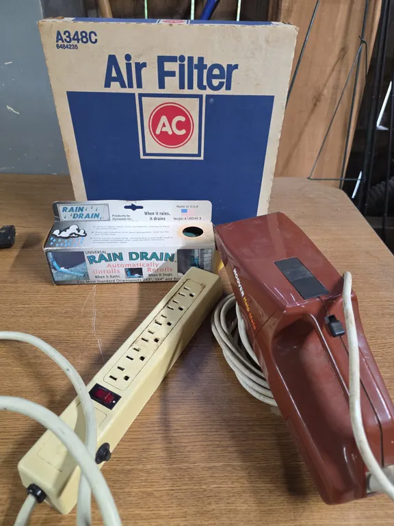 AC Air Filter & Small Vaccum with Power Strip Lot