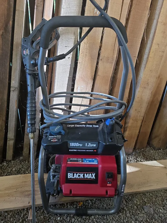 Black Max Gas Pressure Washer 1800 PSI