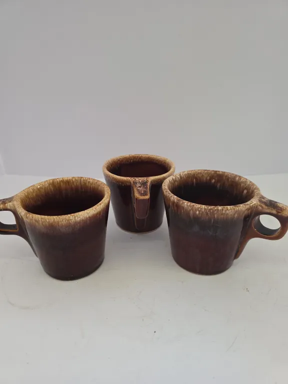 Hull USA Brown Pottery Mugs - Set of 3