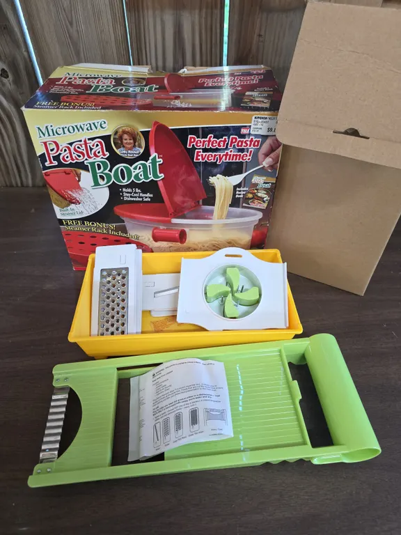 Kitchen Mandoline Slicers & Household Items