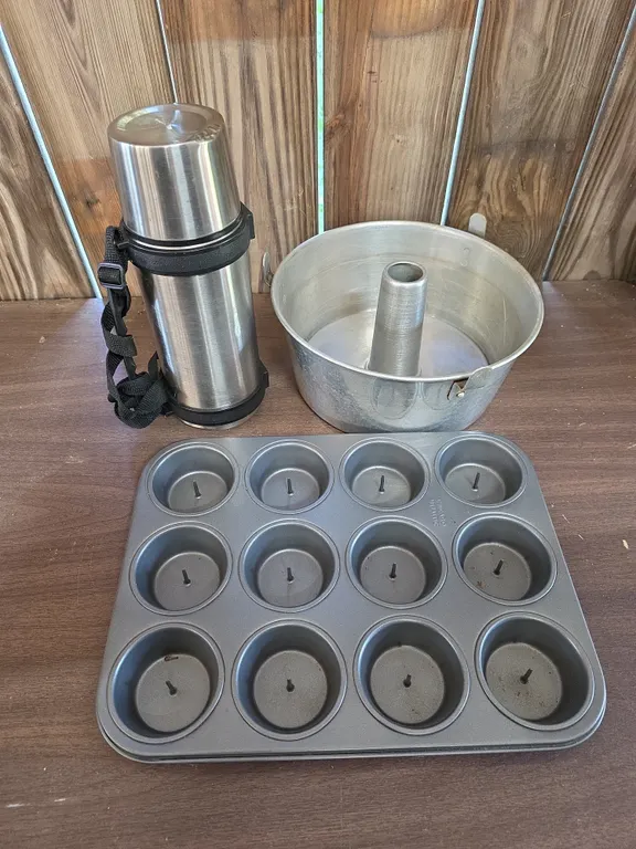 Bakeware, Muffin Pan & Kitchen Accessories