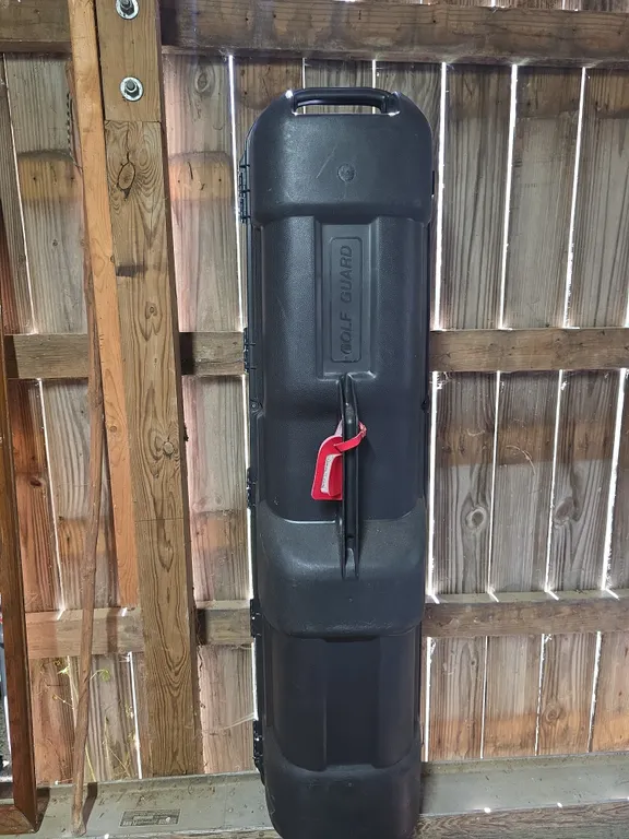 Hard-Shell Golf Travel Case