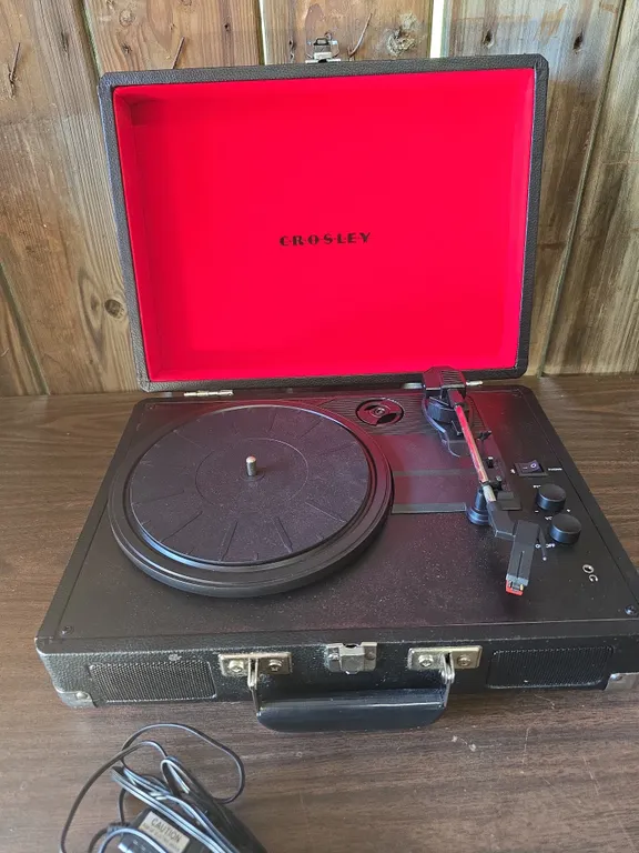 Crosley Portable Turntable / Record Player Tested and Works