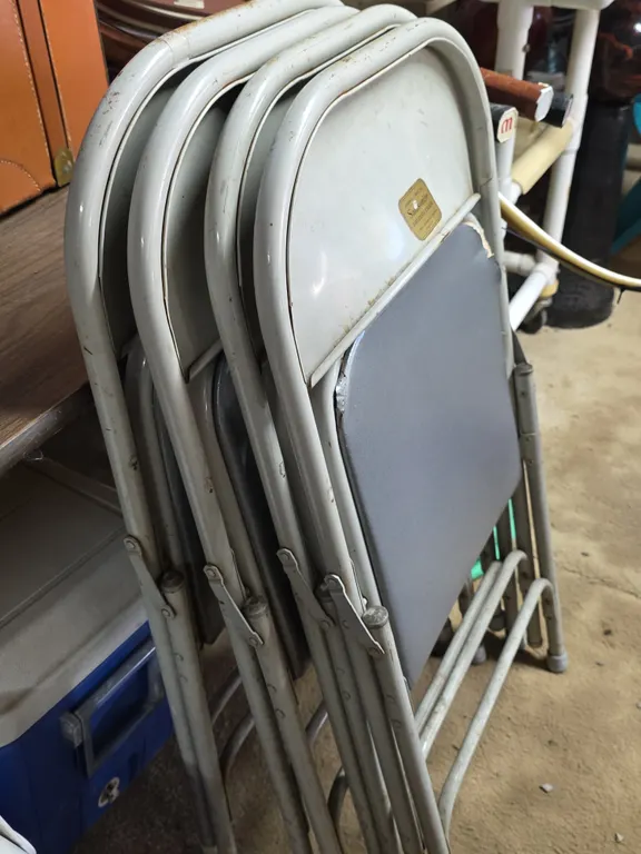 4 Folding Metal Chairs