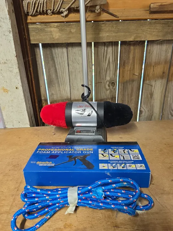 Rope, Shoe Shiner Machine and Foam Gun
