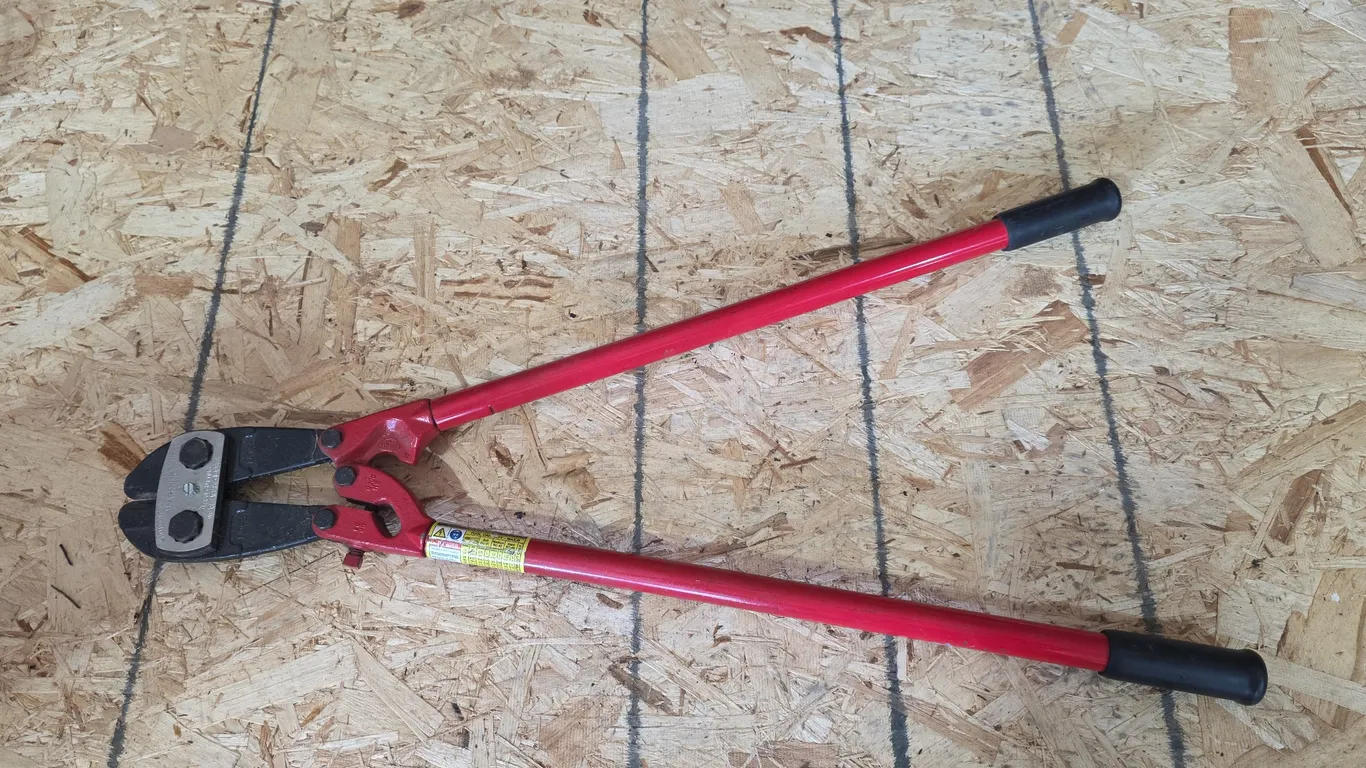 Large Bolt Cutters