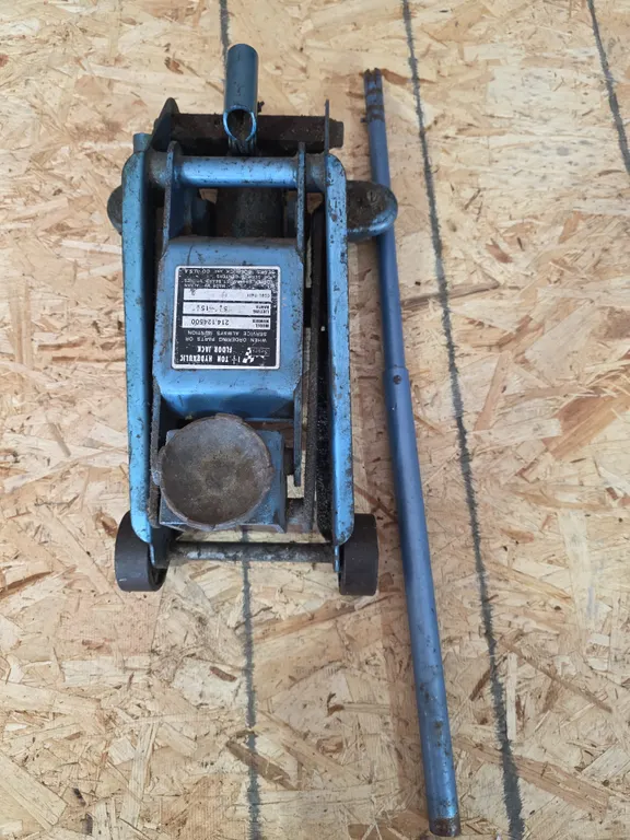 Hydraulic Floor Jack