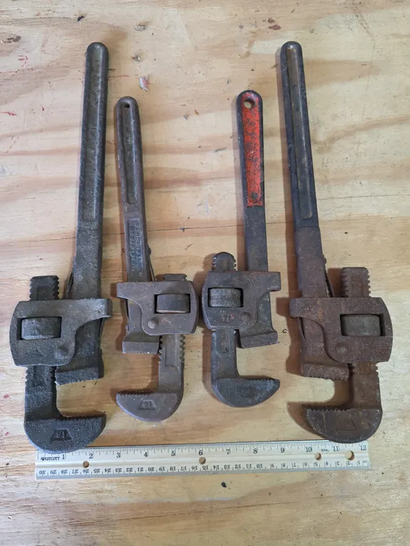 Large Pipe Wrenches