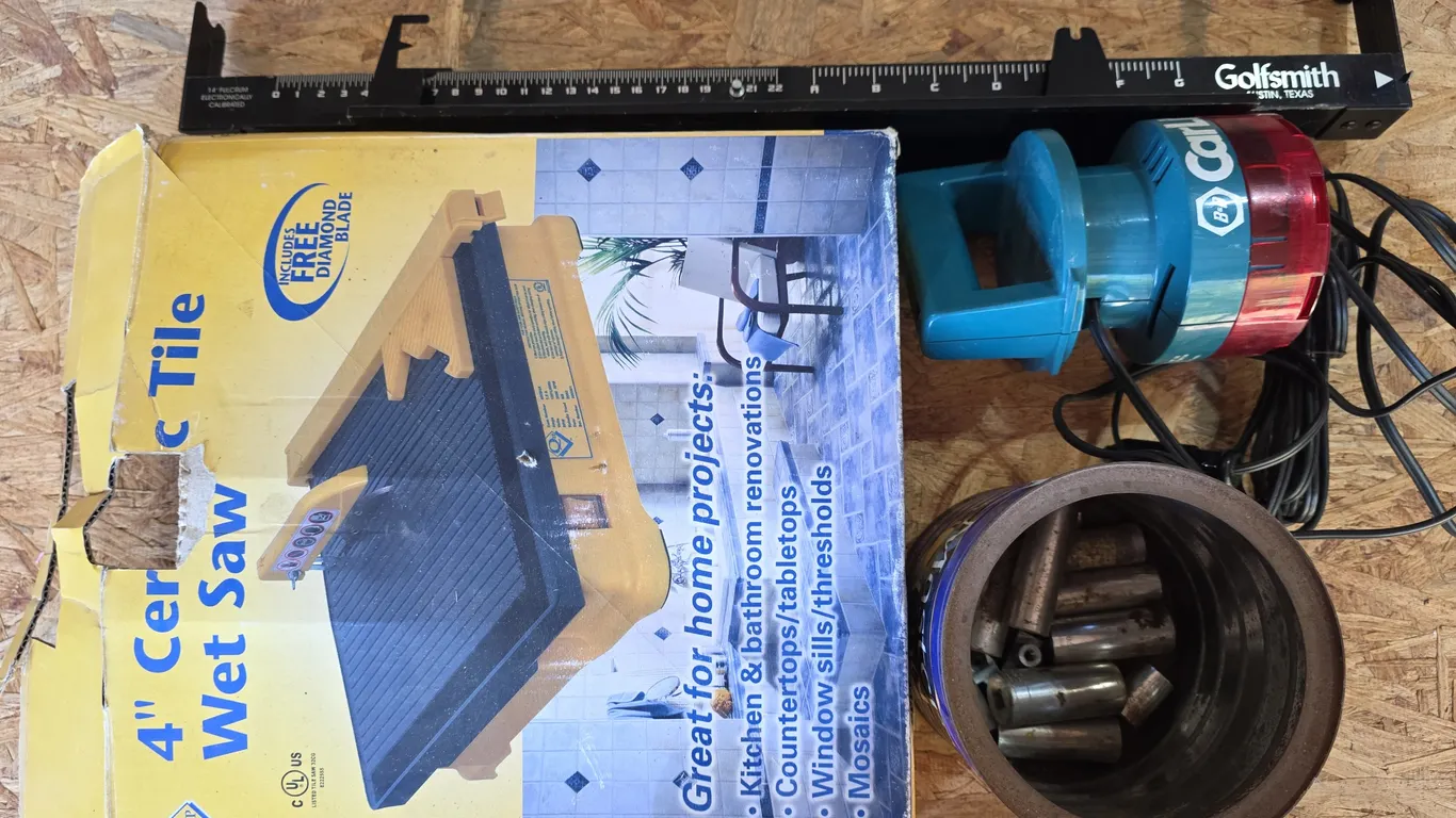 4-Inch Ceramic Tile Saw & Accessories/ Miscellaneous Tools