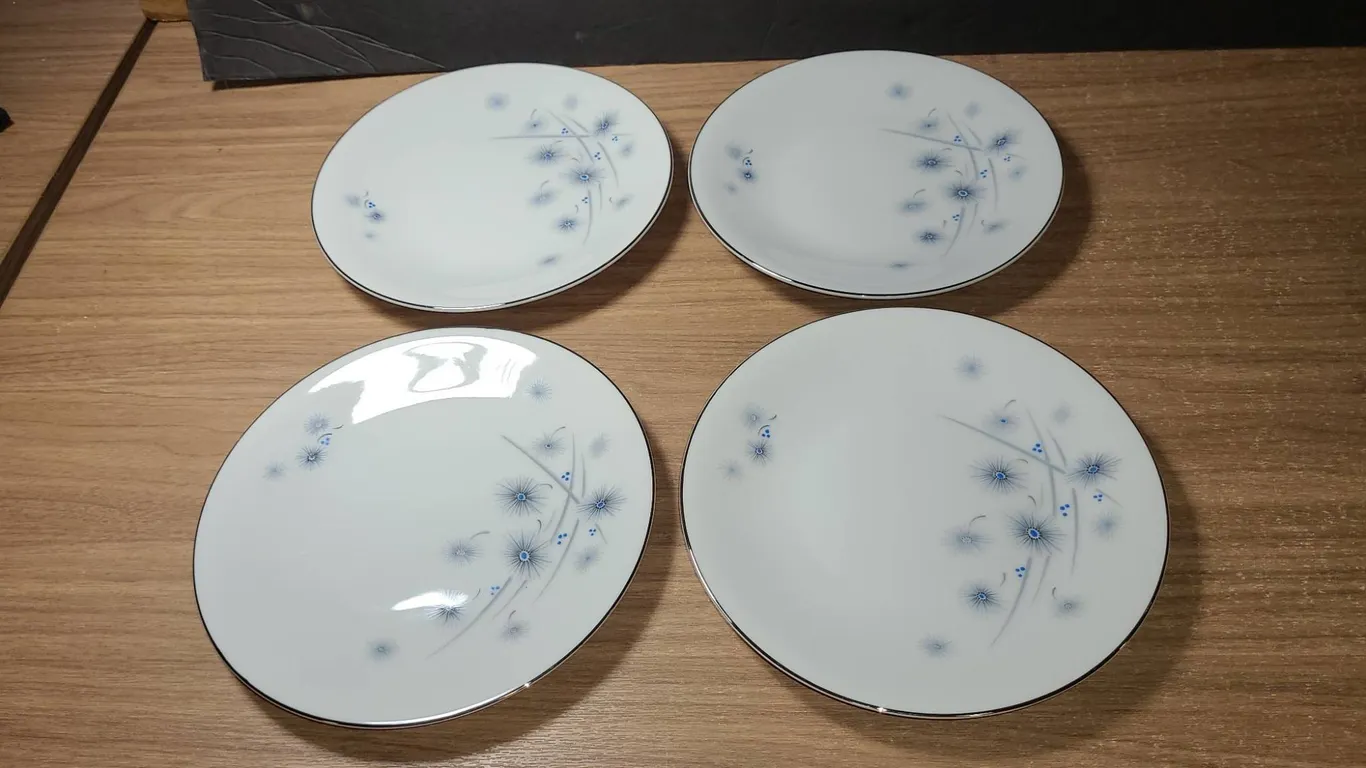 Noritake Progression China Blue Hill 4 Dinner Plates Japan