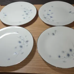 Harmony House Starflower 3502 Fine China Plates Set of 4