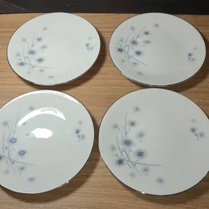 Harmony House Starflower 3502 Fine China Plates Set of 4