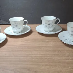 Harmony House Starflower 3502 Fine China Cups & Saucers Set