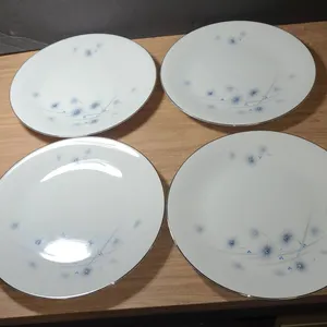 Harmony House Starflower 3502 China Plates Set of 4