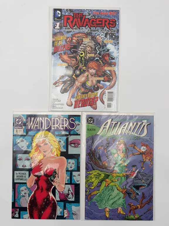 Various DC 3 Pack Comics