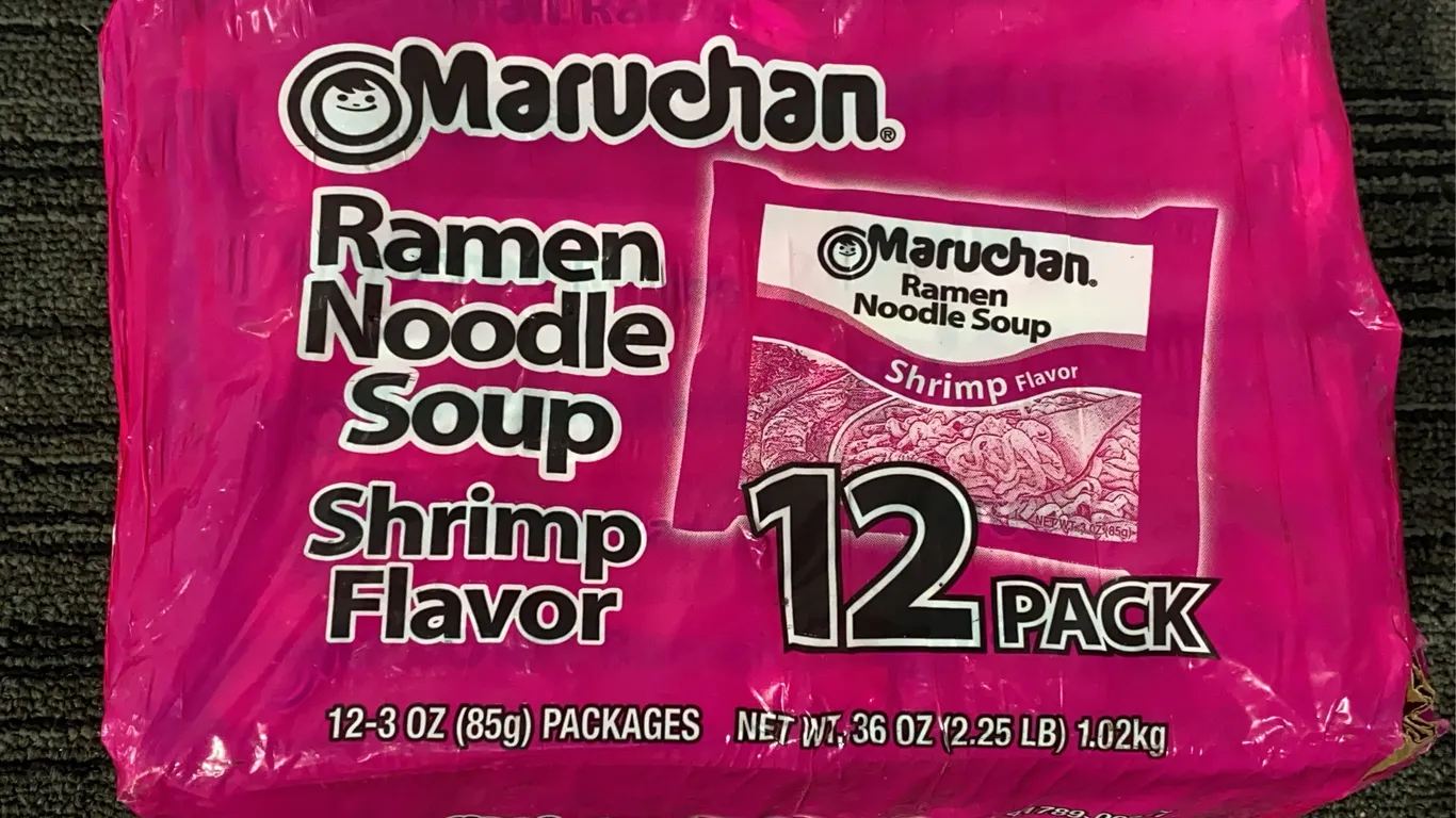 *NEW* Maruchan Ramen Noodle Soup Shrimp Flavor, 12 Pack - Best By: 6/2027