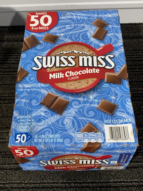 *NEW* Swiss Miss Milk Chocolate Hot Cocoa Mix Packets, 50 Ct - Best By: 12/2027