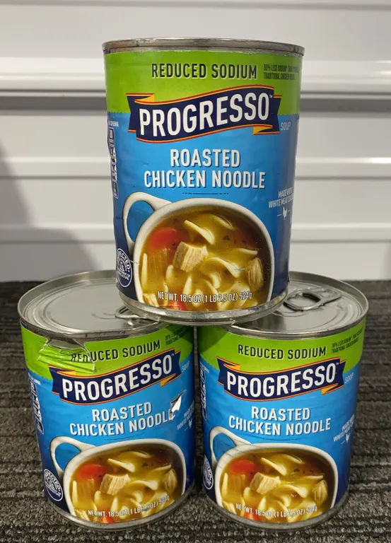 *NEW* Progresso Reduced Sodium Roasted Chicken Noodle Soup, 18.5 Oz Each - Best By: 3/2028