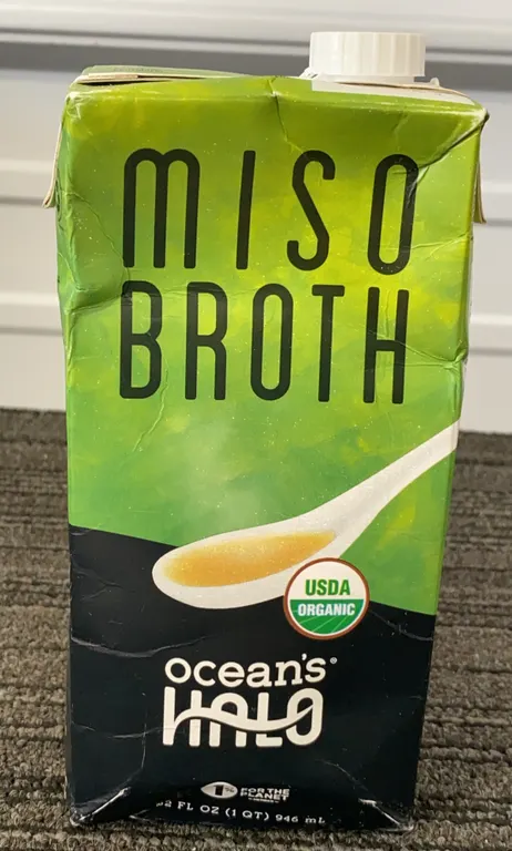 *NEW* Ocean's Halo Organic Miso Broth, 32 Fl Oz - Best By: 3/2027