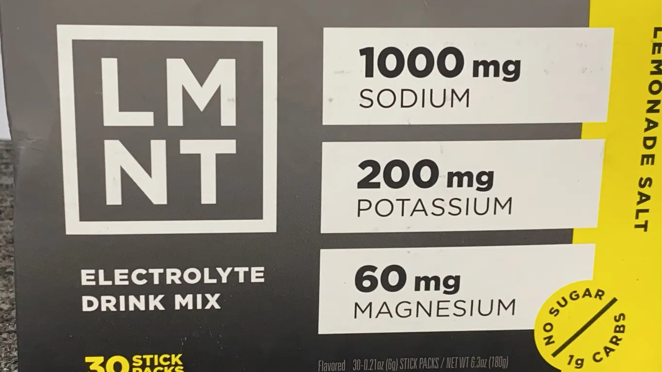 *NEW* LMNT Lemonade Salt Zero-Sugar Electrolytes Drinks, 30 Sticks - Best By: 10/2027