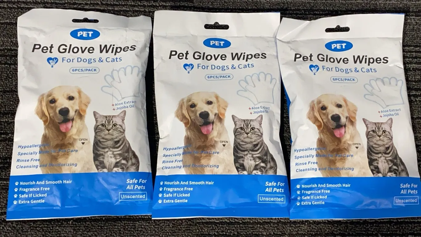 *NEW* 3 Pack, No-Rinse Pet Cleaning Gloves, 6pcs Each - Best By: 4/2028