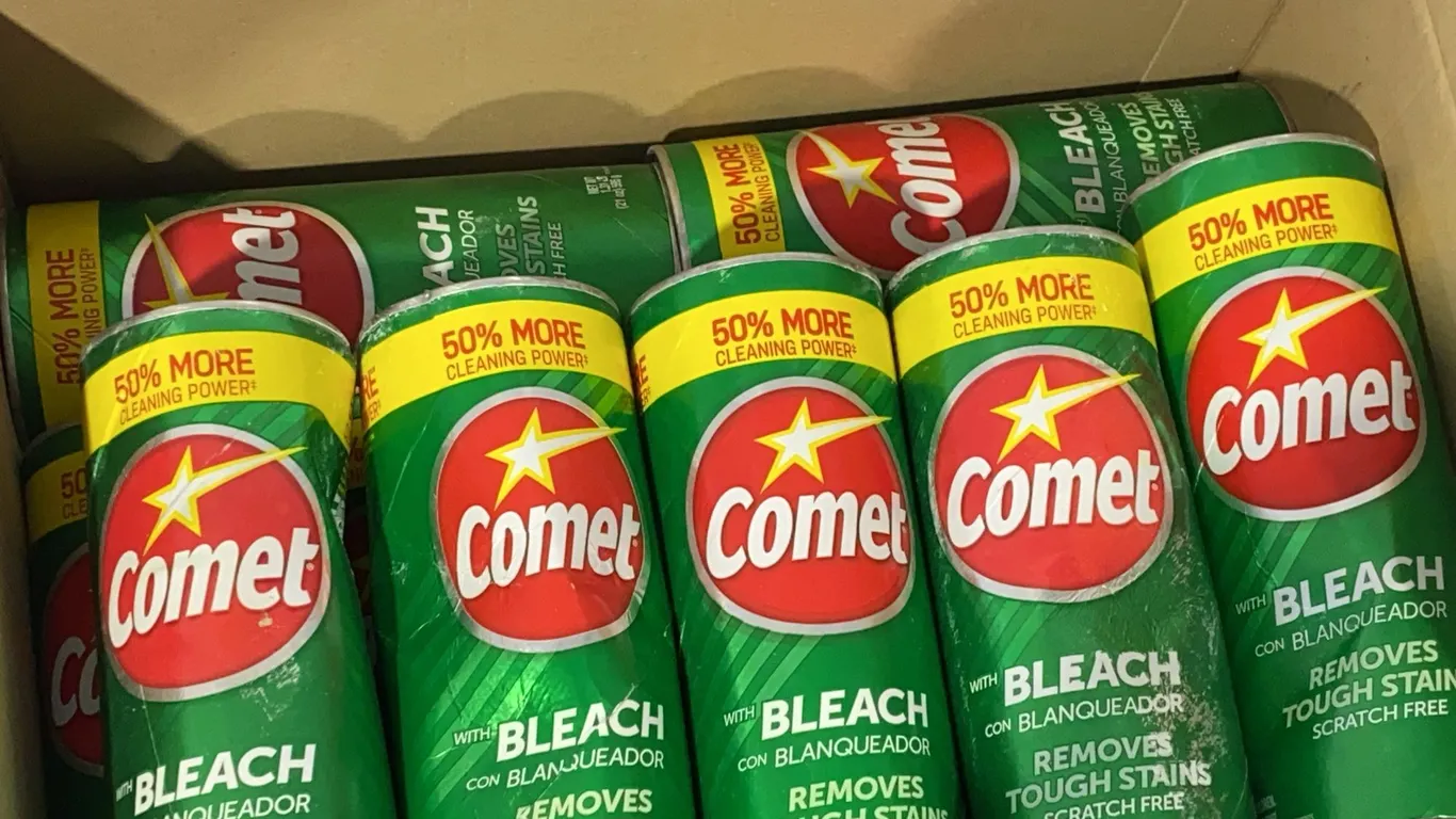 *NEW* Case of 110, Comet w/ Bleach, 21 OZ Each