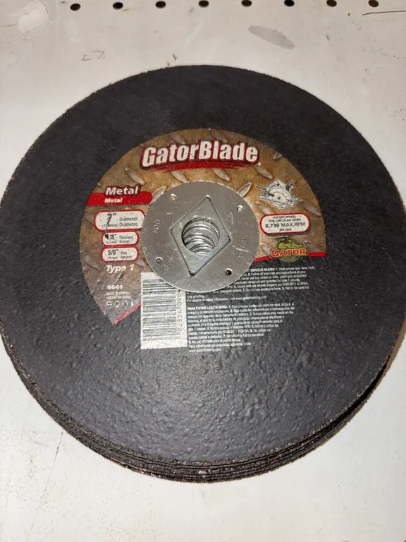 Gator Blayed metal 7 inch cut off wheels