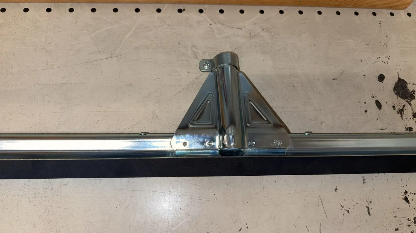 Floor squeegee head